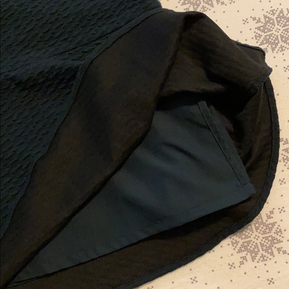 Loft Skirt - Picture 2 of 3